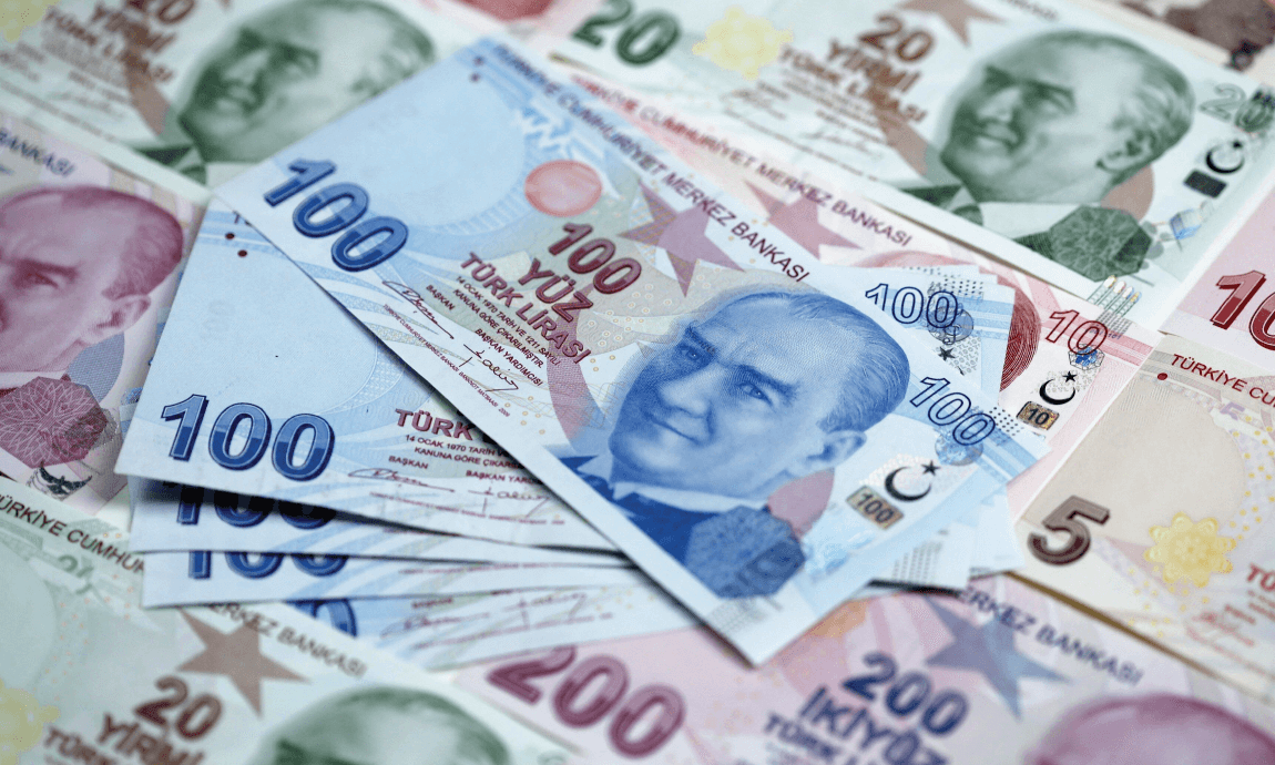 Turkish lira hits fresh record low of $9,20 after Erdogan dismissed central bankers