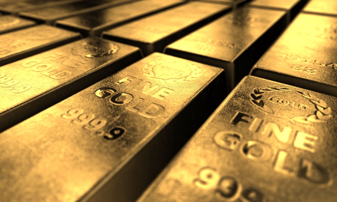 Gold rallies above $1,930 oz on a weaker dollar and safety demand